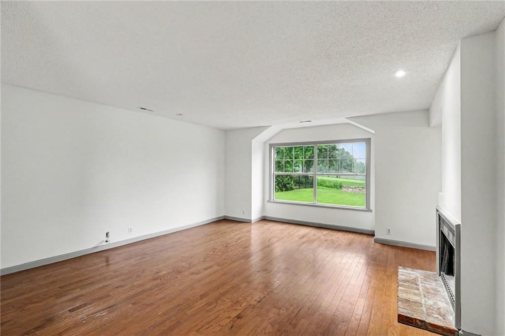 3720 Hartford Avenue — photo 5
