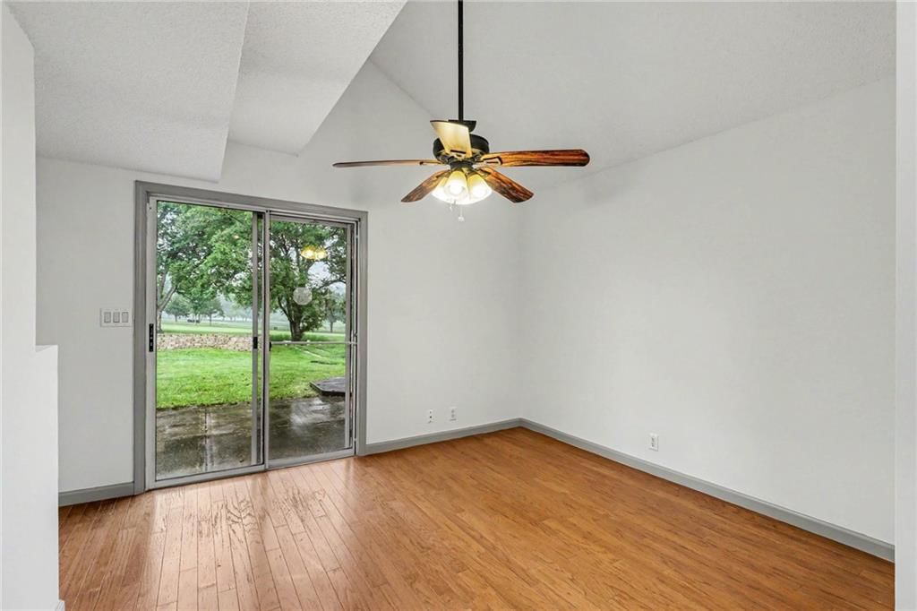 3720 Hartford Avenue — photo 9