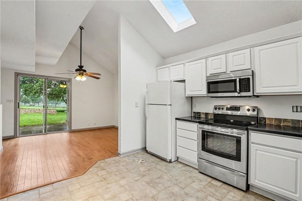3720 Hartford Avenue — photo 12