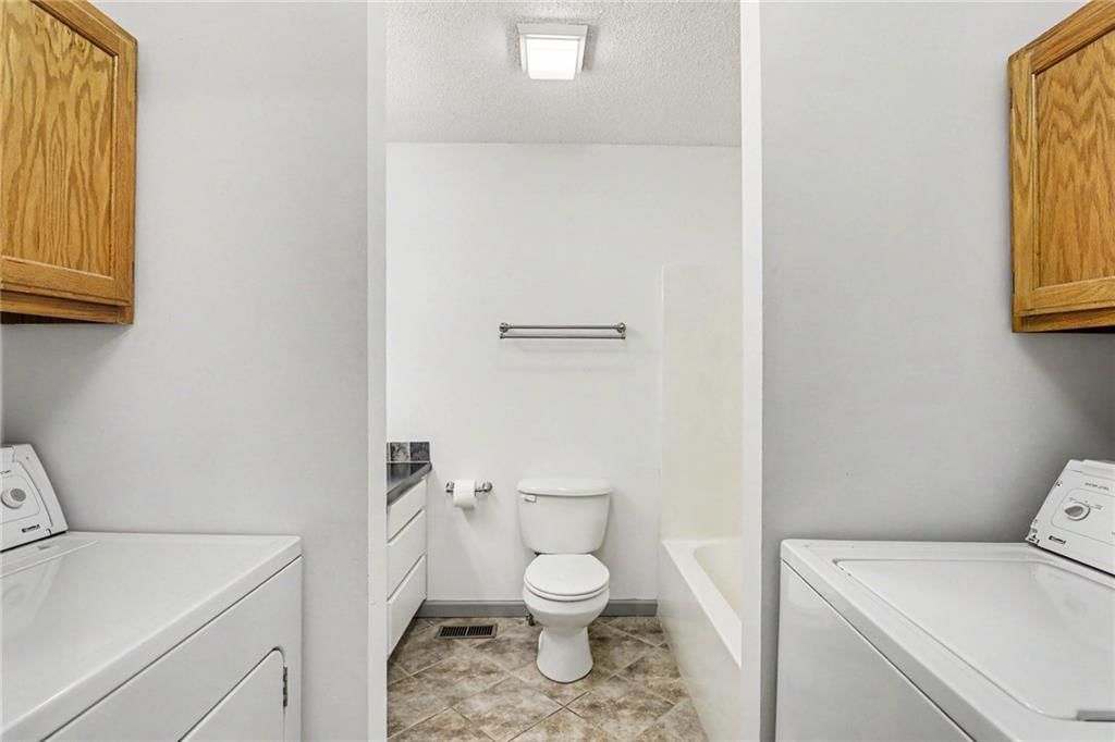 3720 Hartford Avenue — photo 19