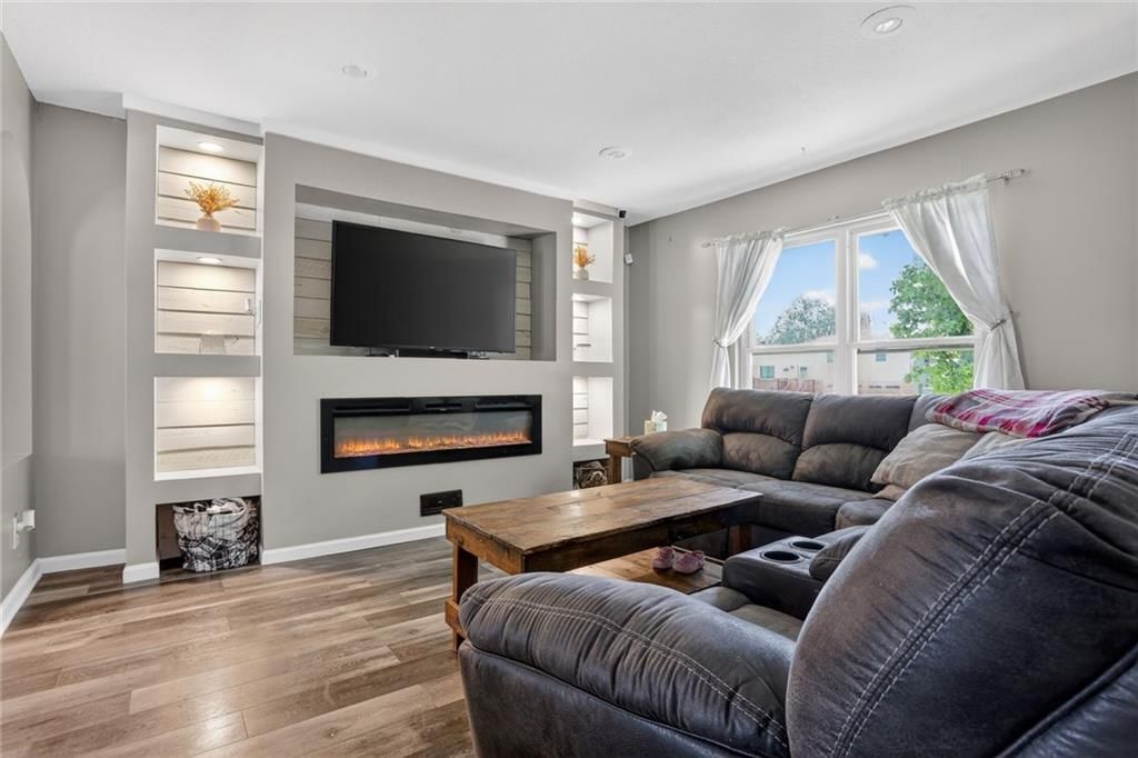 134 S 3rd Court — photo 3