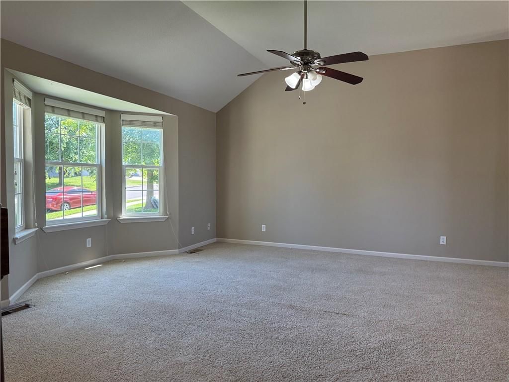 2411 Shenandoah Drive — photo 3