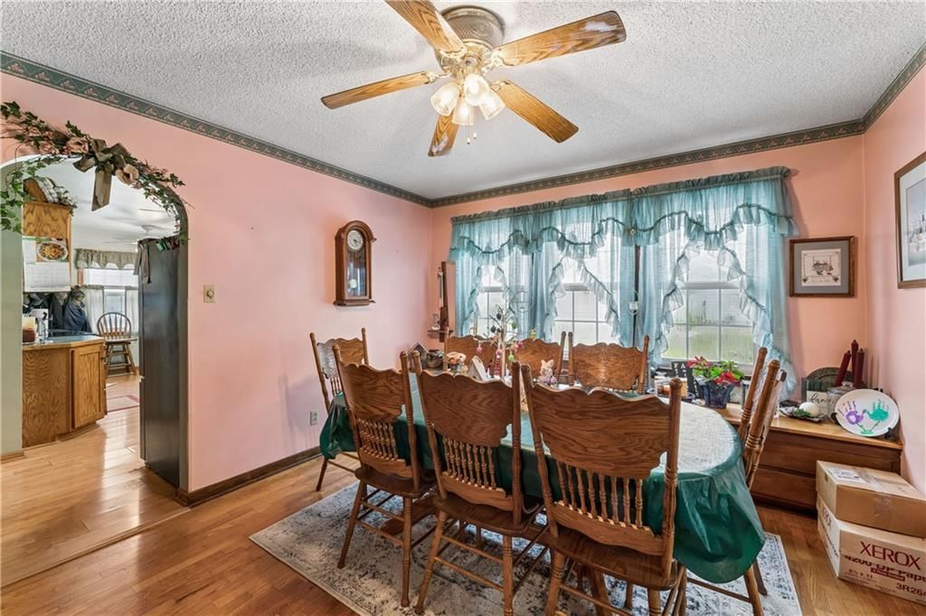 1015 S Saint Louis Street — photo 19