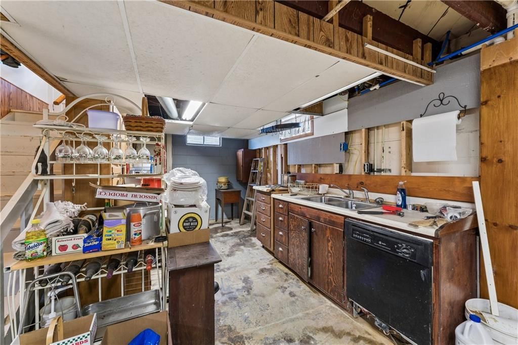 1015 S Saint Louis Street — photo 38