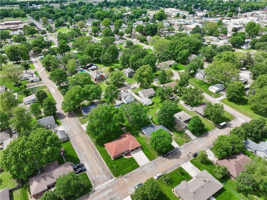 1015 S Saint Louis Street — photo 46