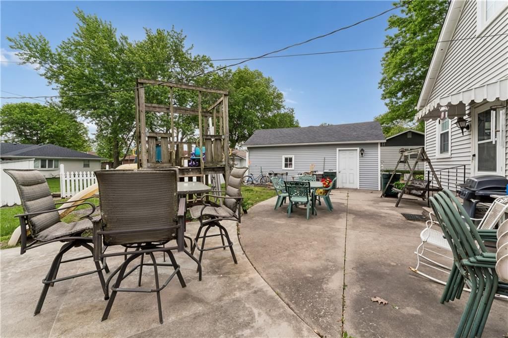 1015 S Saint Louis Street — photo 52
