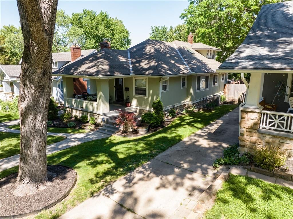 5833 Oak Street — photo 5