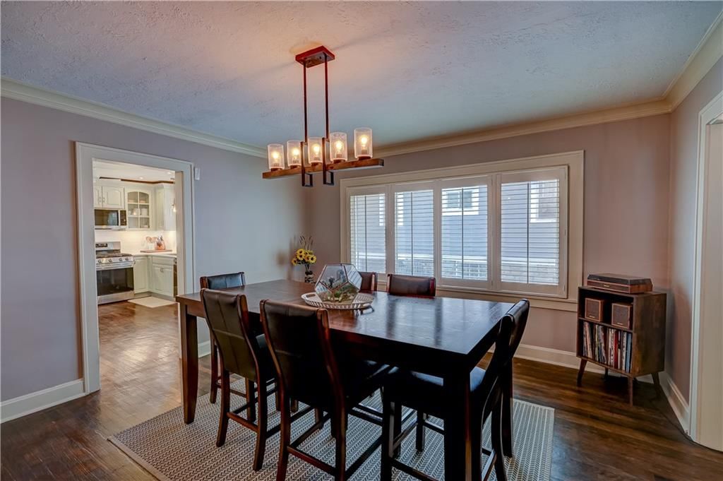 5833 Oak Street — photo 10