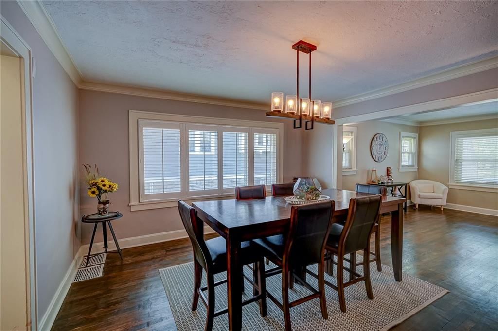 5833 Oak Street — photo 11