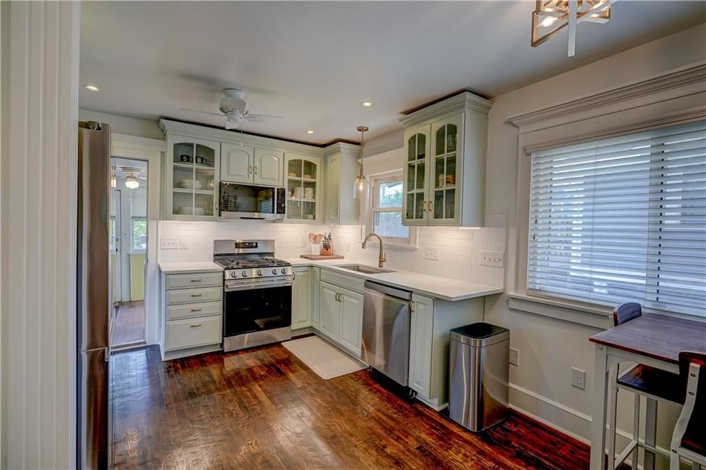 5833 Oak Street — photo 14