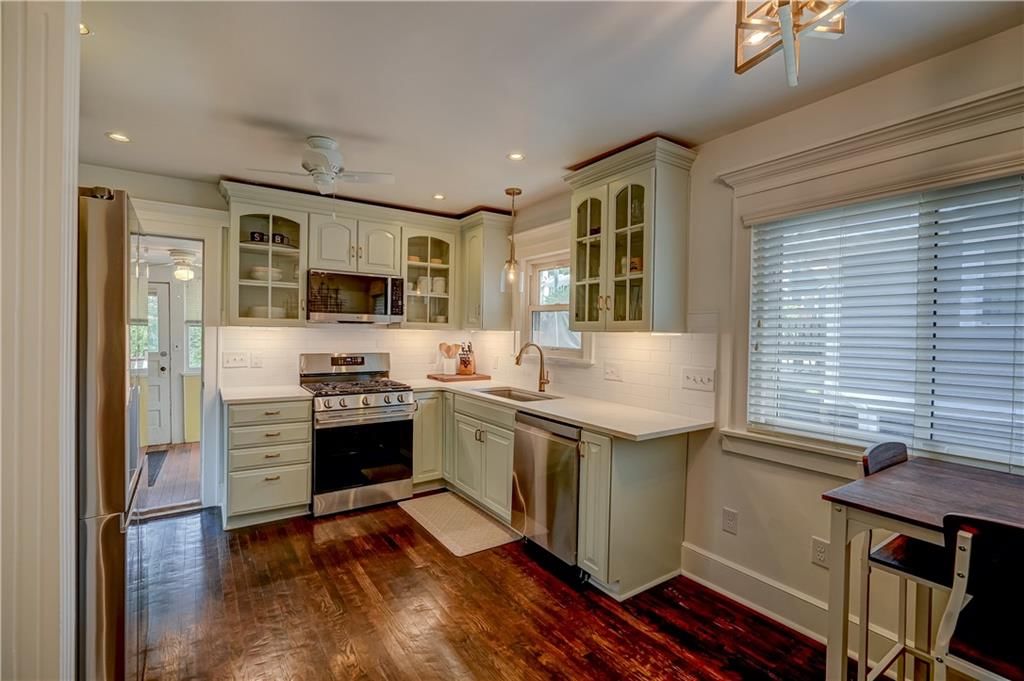 5833 Oak Street — photo 15