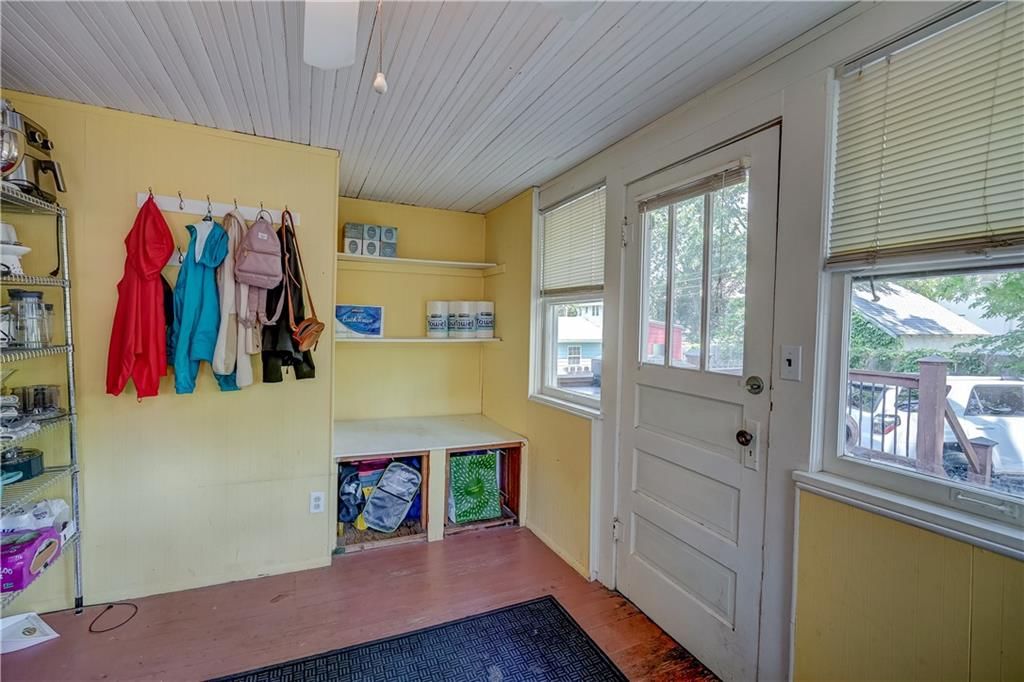 5833 Oak Street — photo 22