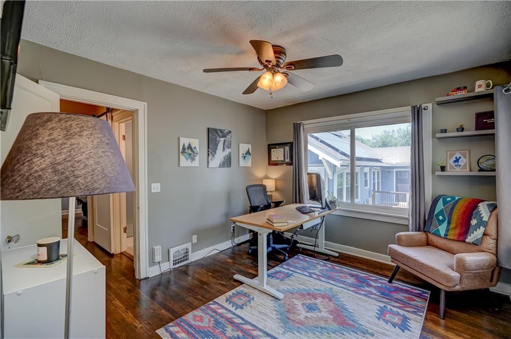 5833 Oak Street — photo 29