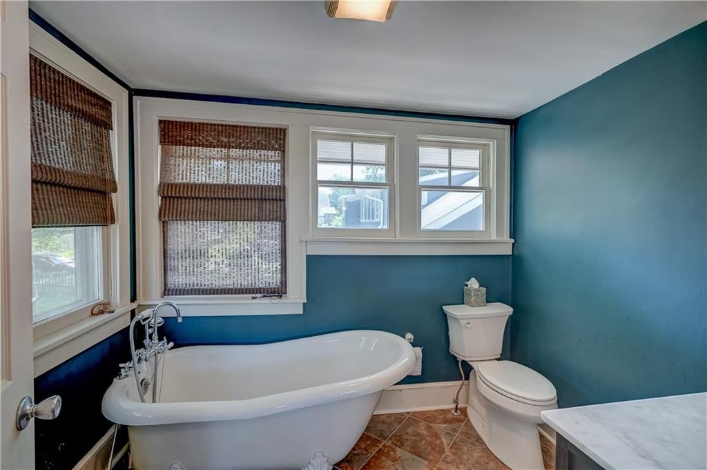 5833 Oak Street — photo 37