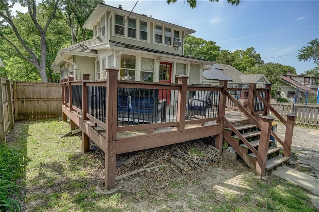 5833 Oak Street — photo 46