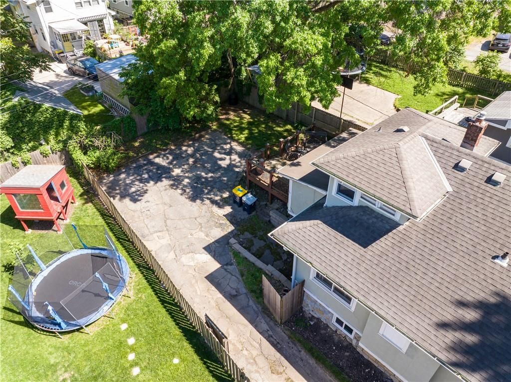 5833 Oak Street — photo 51