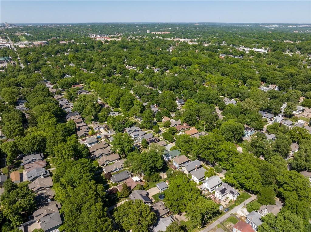 5833 Oak Street — photo 57