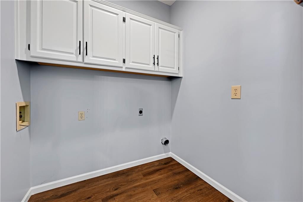 5005 W 131st Street — photo 11