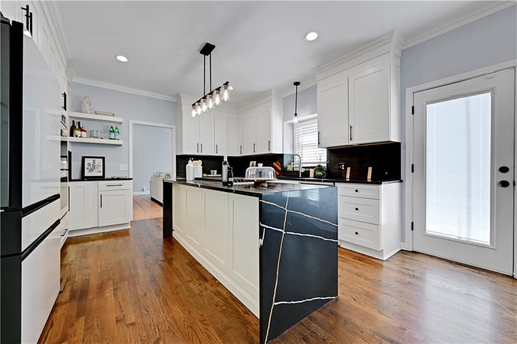 5005 W 131st Street — photo 12
