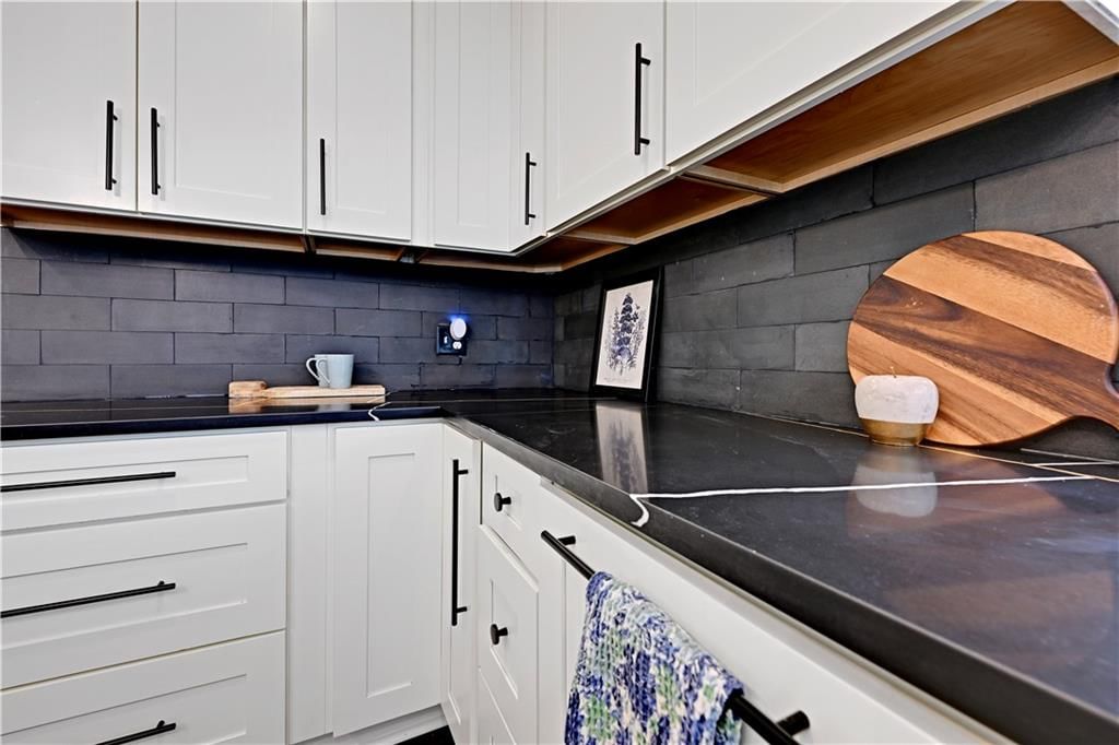 5005 W 131st Street — photo 15