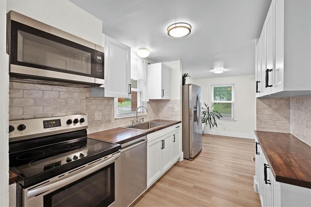 641 NE 43rd Terrace — photo 11