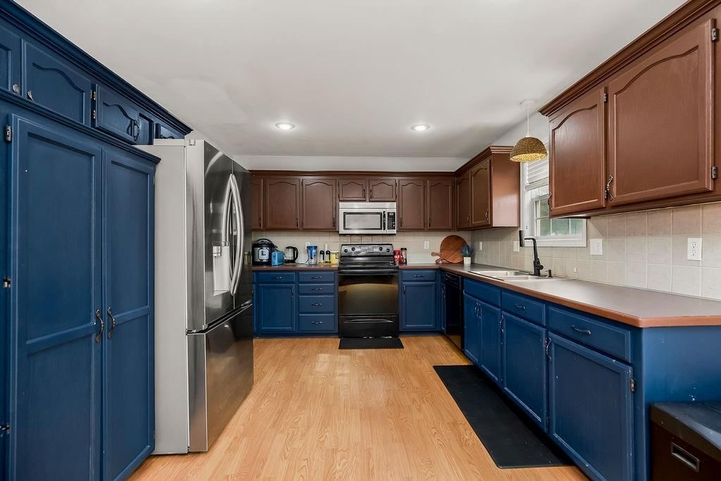7514 N Lewis Avenue — photo 9