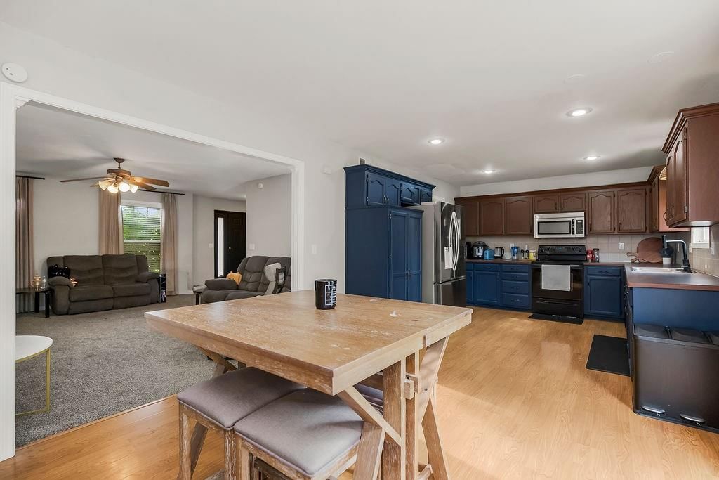 7514 N Lewis Avenue — photo 13