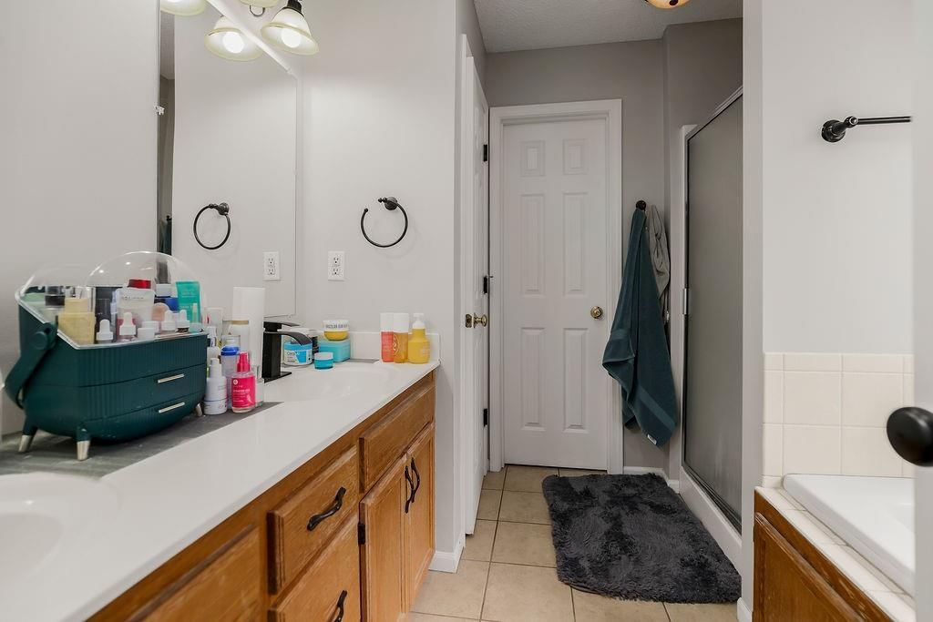 7514 N Lewis Avenue — photo 20