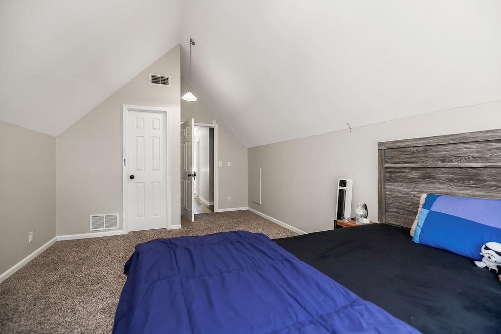 7514 N Lewis Avenue — photo 22
