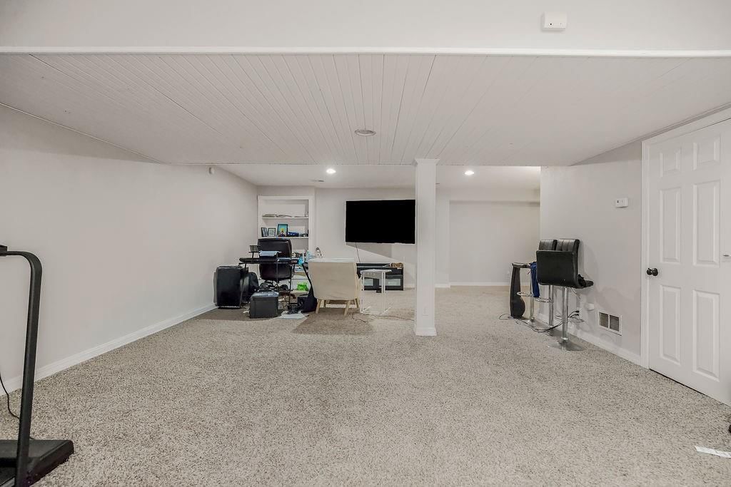 7514 N Lewis Avenue — photo 26