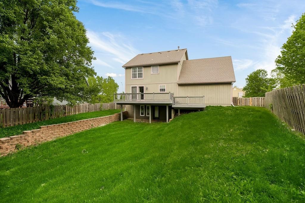 7514 N Lewis Avenue — photo 30
