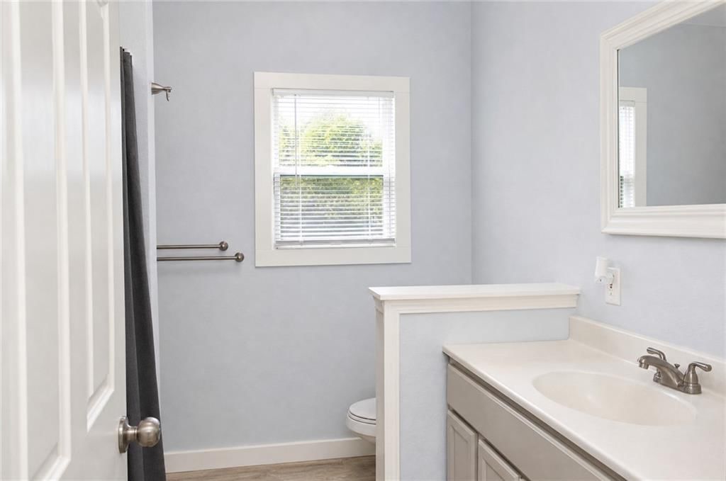 317 E Pine Street — photo 15