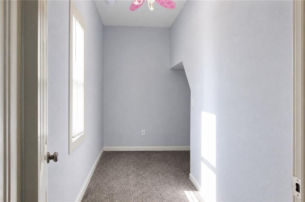 317 E Pine Street — photo 16