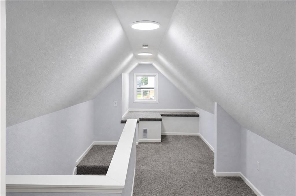317 E Pine Street — photo 18