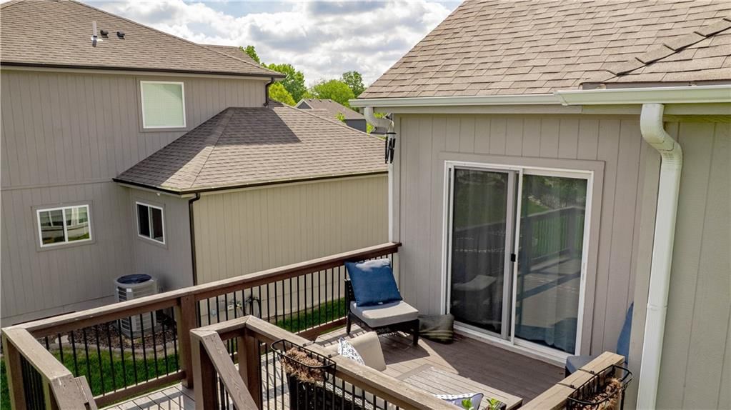 1005 SE Wood Ridge Court — photo 31
