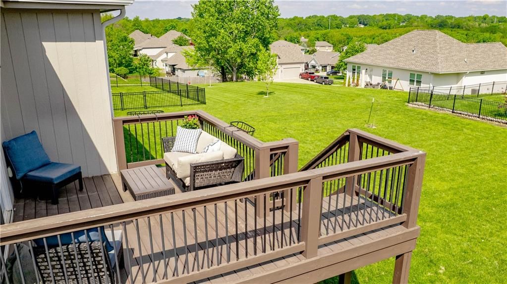 1005 SE Wood Ridge Court — photo 32