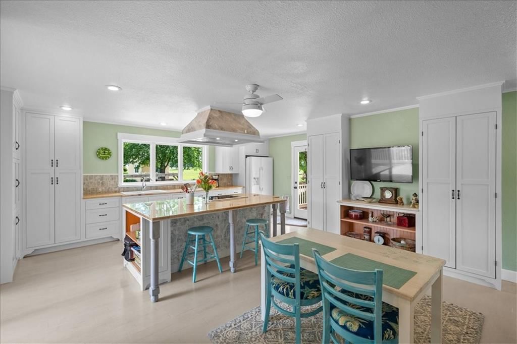 28639 Hospital Drive — photo 6