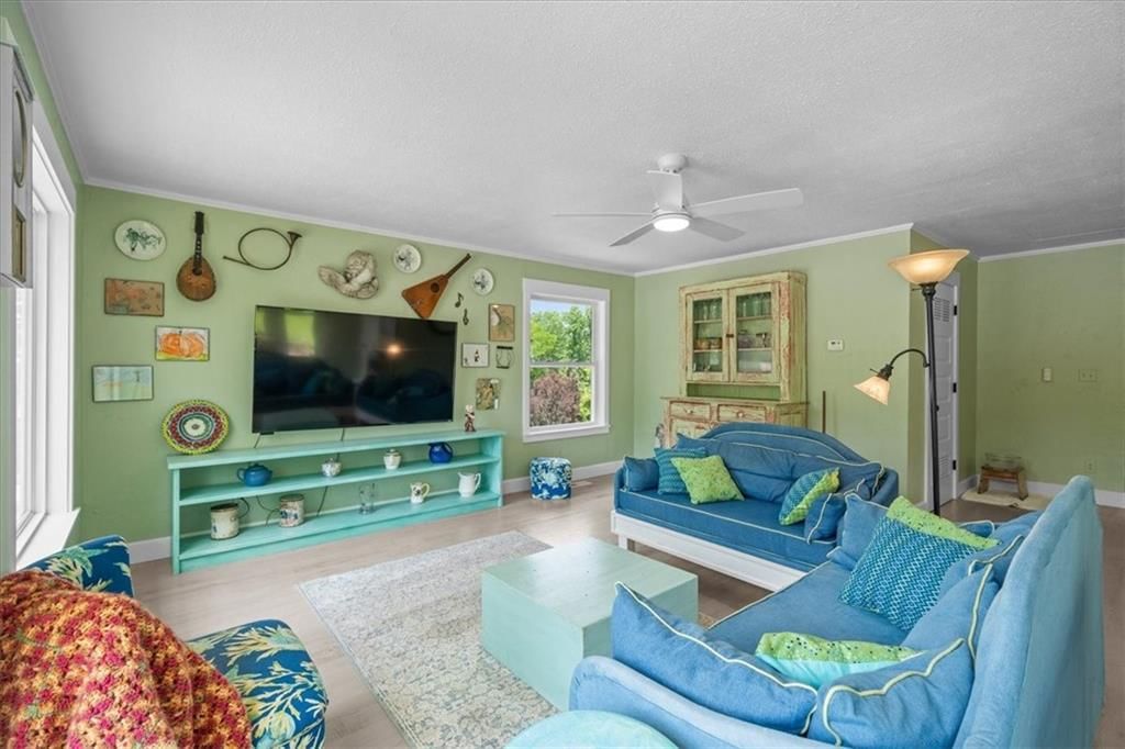 28639 Hospital Drive — photo 19