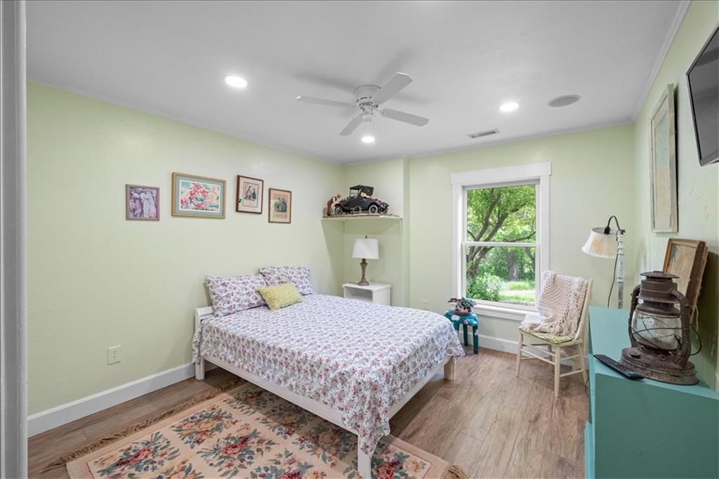 28639 Hospital Drive — photo 38