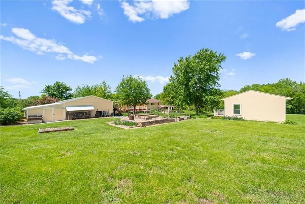 28639 Hospital Drive — photo 47