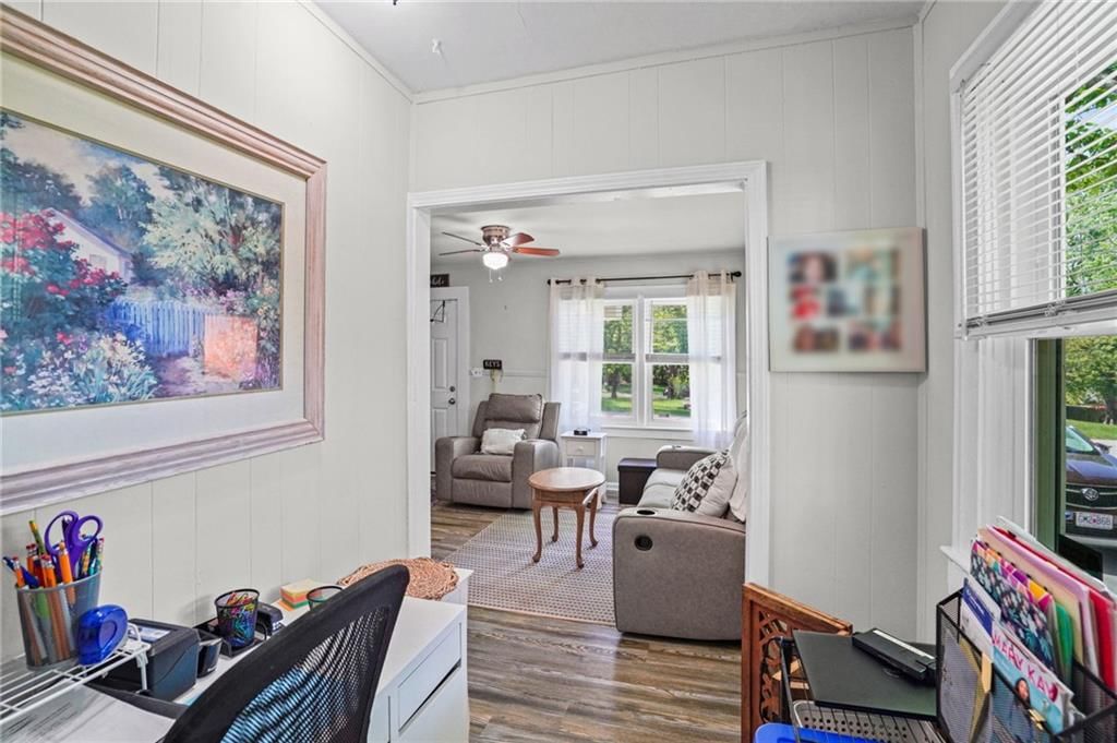 410 NE 75th Terrace — photo 8