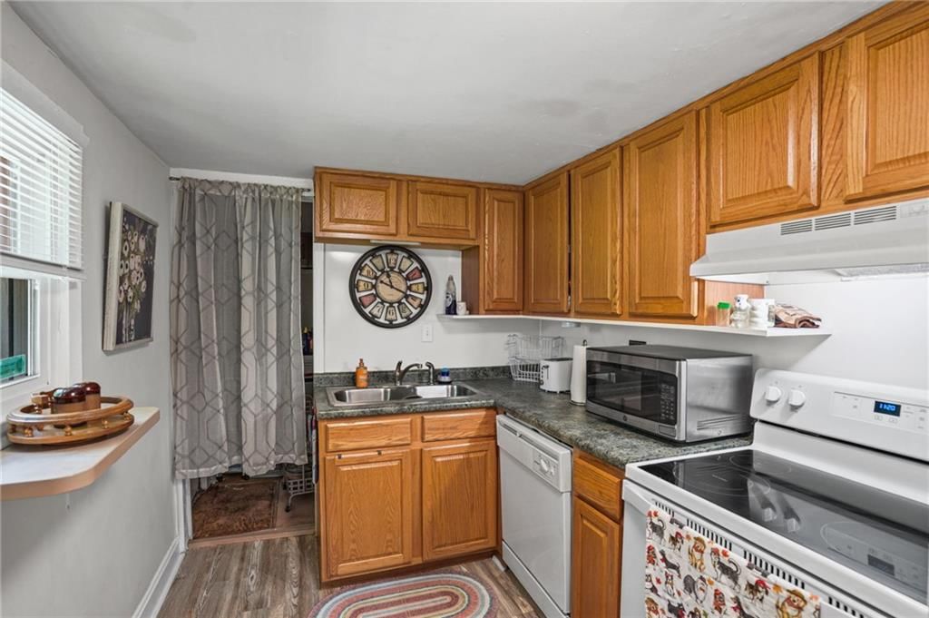 410 NE 75th Terrace — photo 11