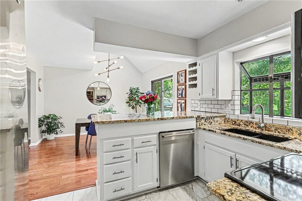 6202 RENE Street — photo 14