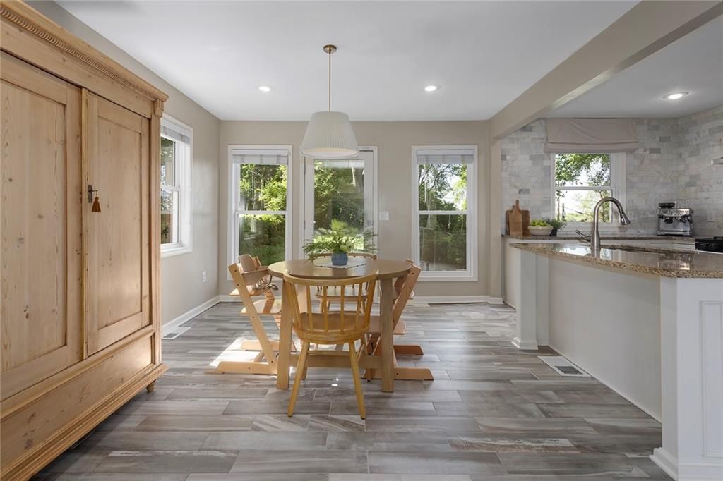 1135 ELIZABETH Street — photo 12