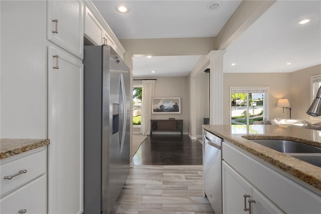 1135 ELIZABETH Street — photo 18