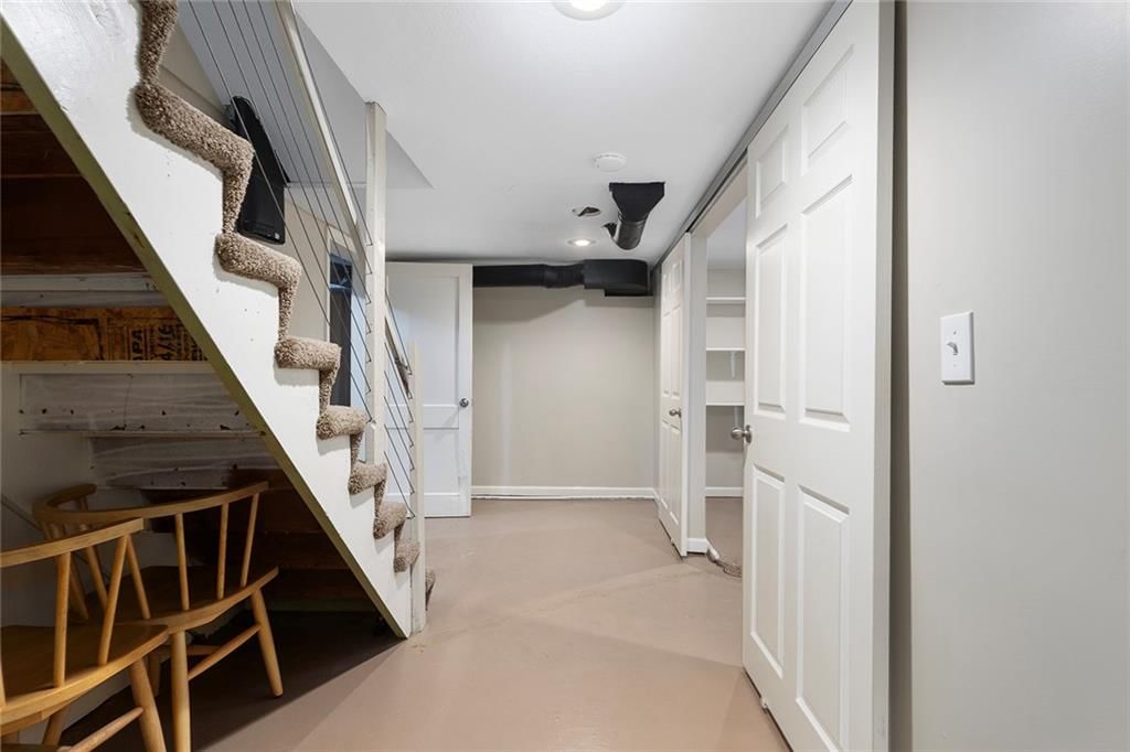 1135 ELIZABETH Street — photo 32