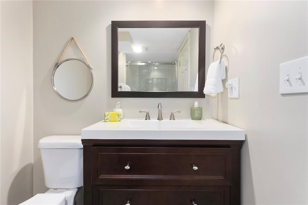 1135 ELIZABETH Street — photo 37