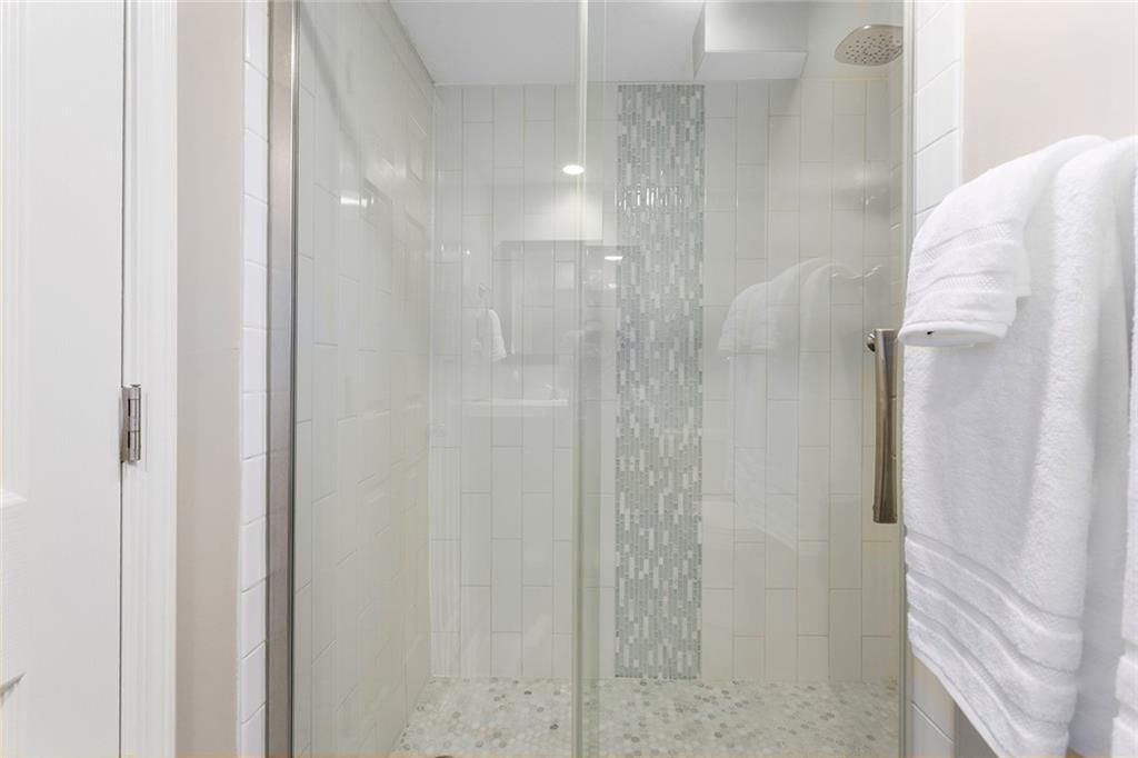 1135 ELIZABETH Street — photo 38