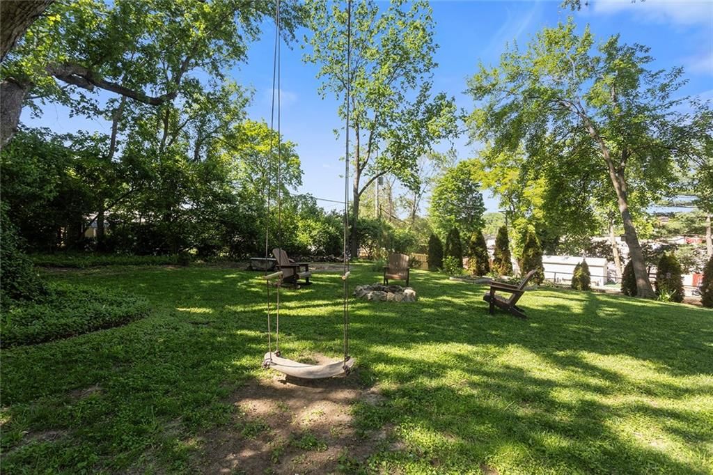 1135 ELIZABETH Street — photo 45