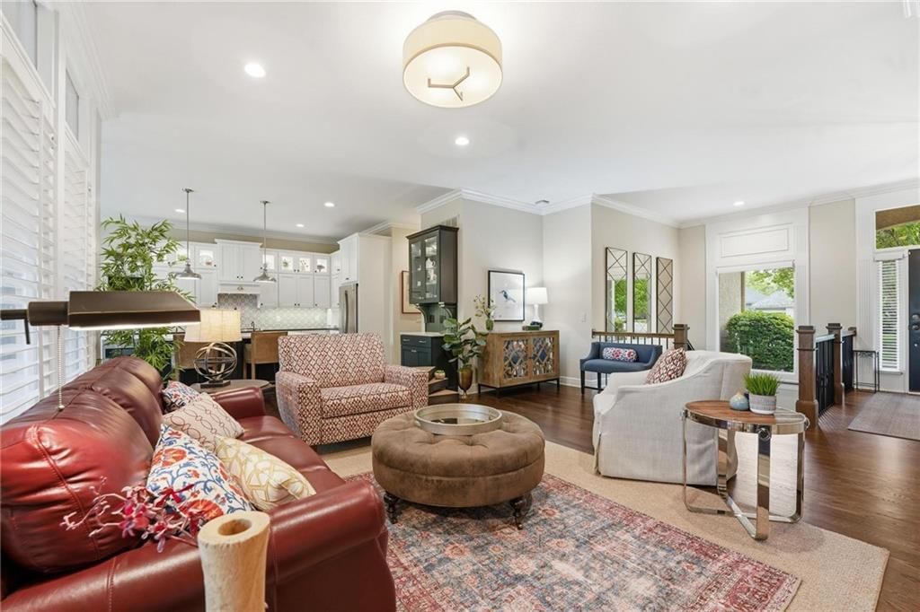16058 Cambridge Circle — photo 8